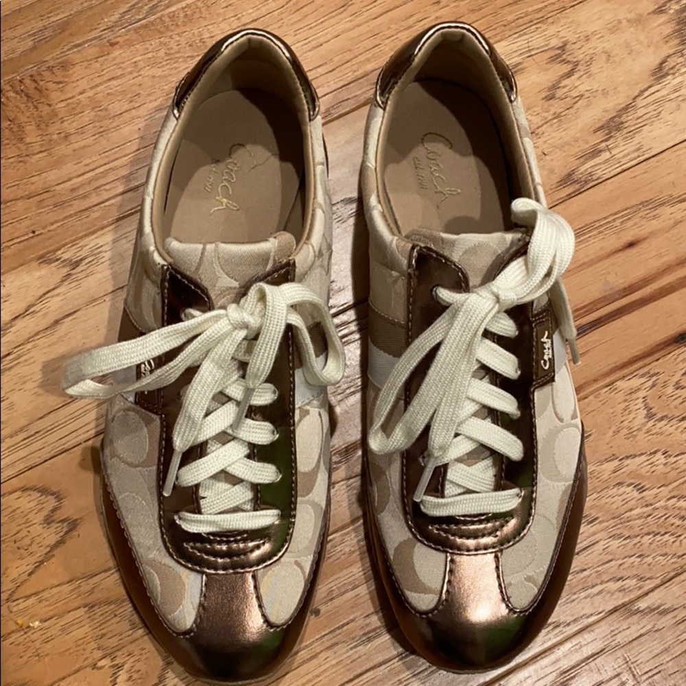 NWOT Coach women’s size 7.5 shoes